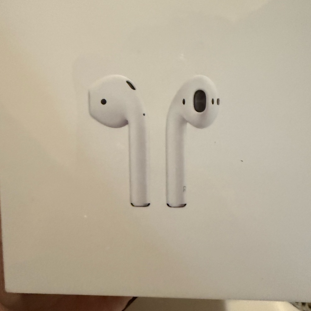 Apple AirPods Wireless Earbuds